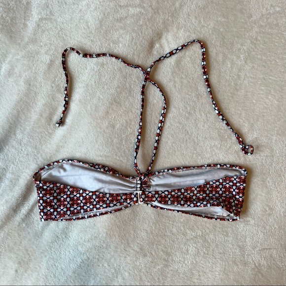Old Navy Red, White, and Black Geometric Halter Bandeau Bikini Top Swimsuit - Picture 2 of 5